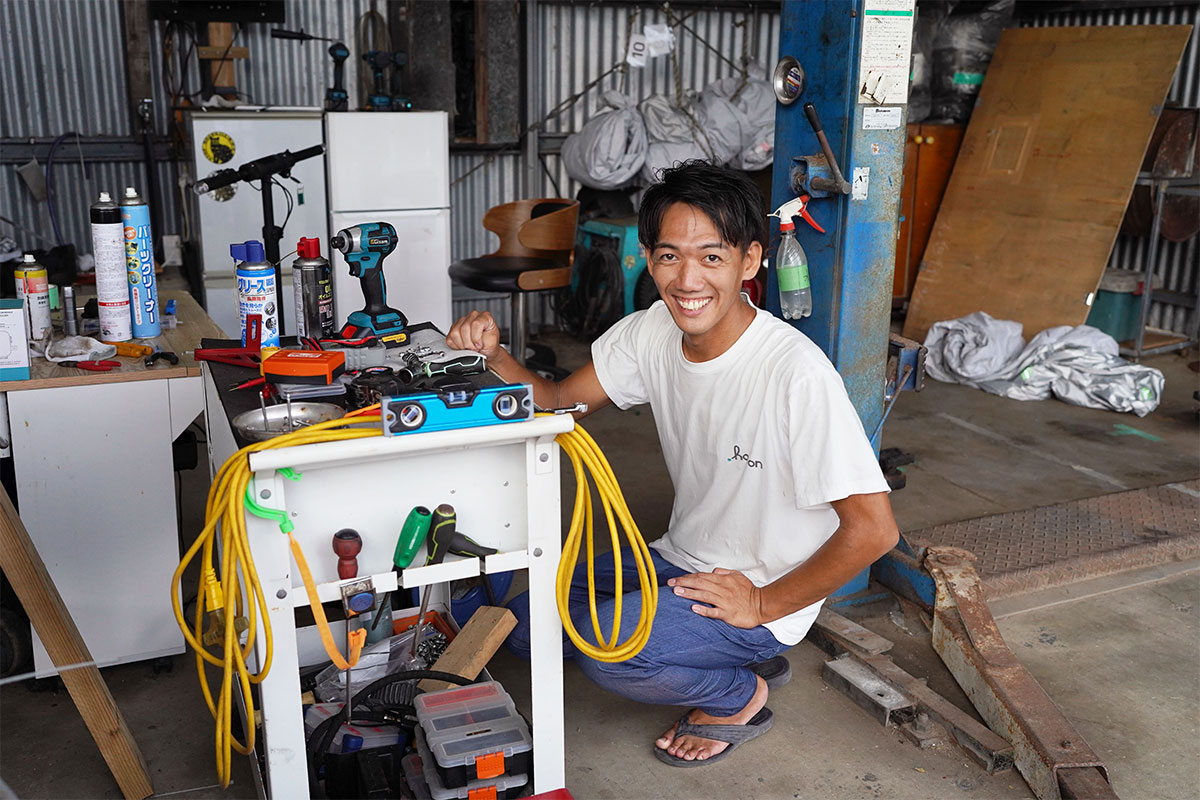 西表島で「工業を民藝化」する移住者・松本亮さんの挑戦『教えて島暮らし　〜沖縄移住者の声〜』