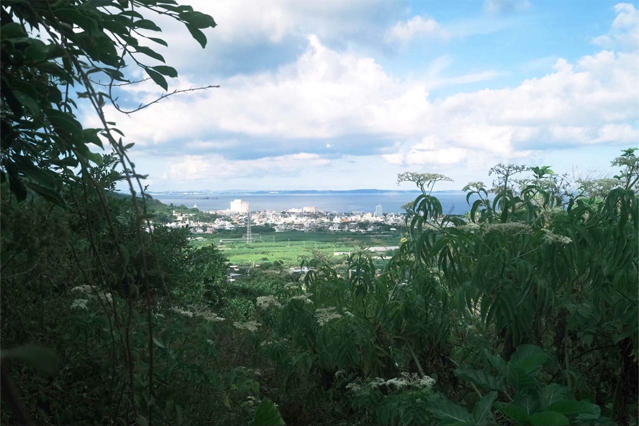 沖縄の定番観光に飽きたらコレ！琉球王国のルーツ・南城市佐敷のディープスポットを巡る「佐敷まーい」ARスタンプラリー