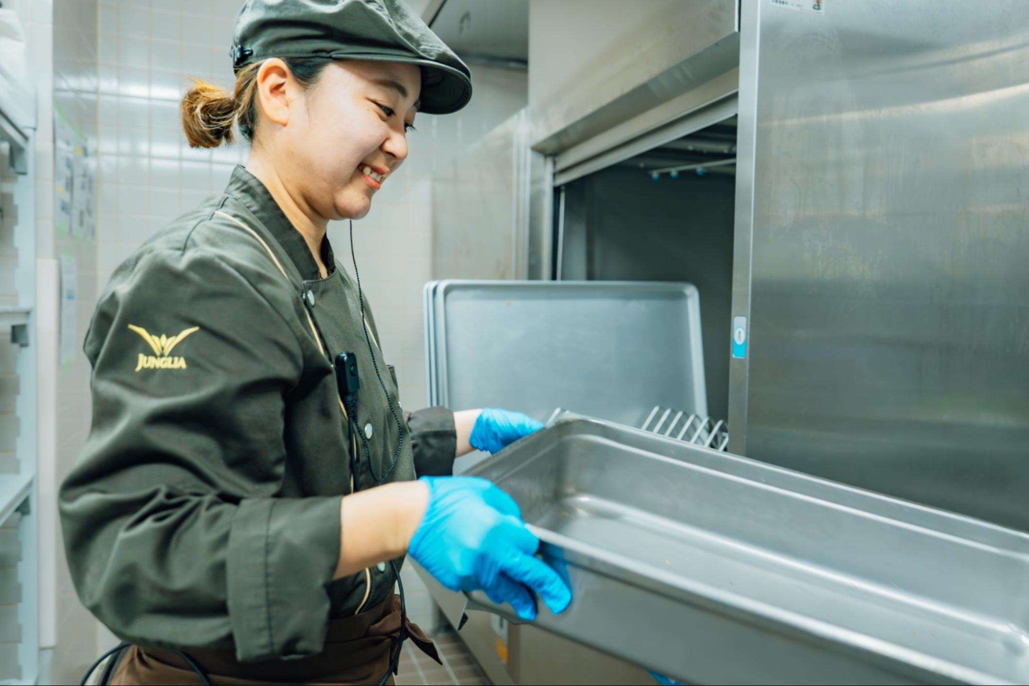 ジャングリア沖縄が来年に向け100人以上の大型採用！ テーマパークは例えるなら「1つの街」地域を支える主役を育成する