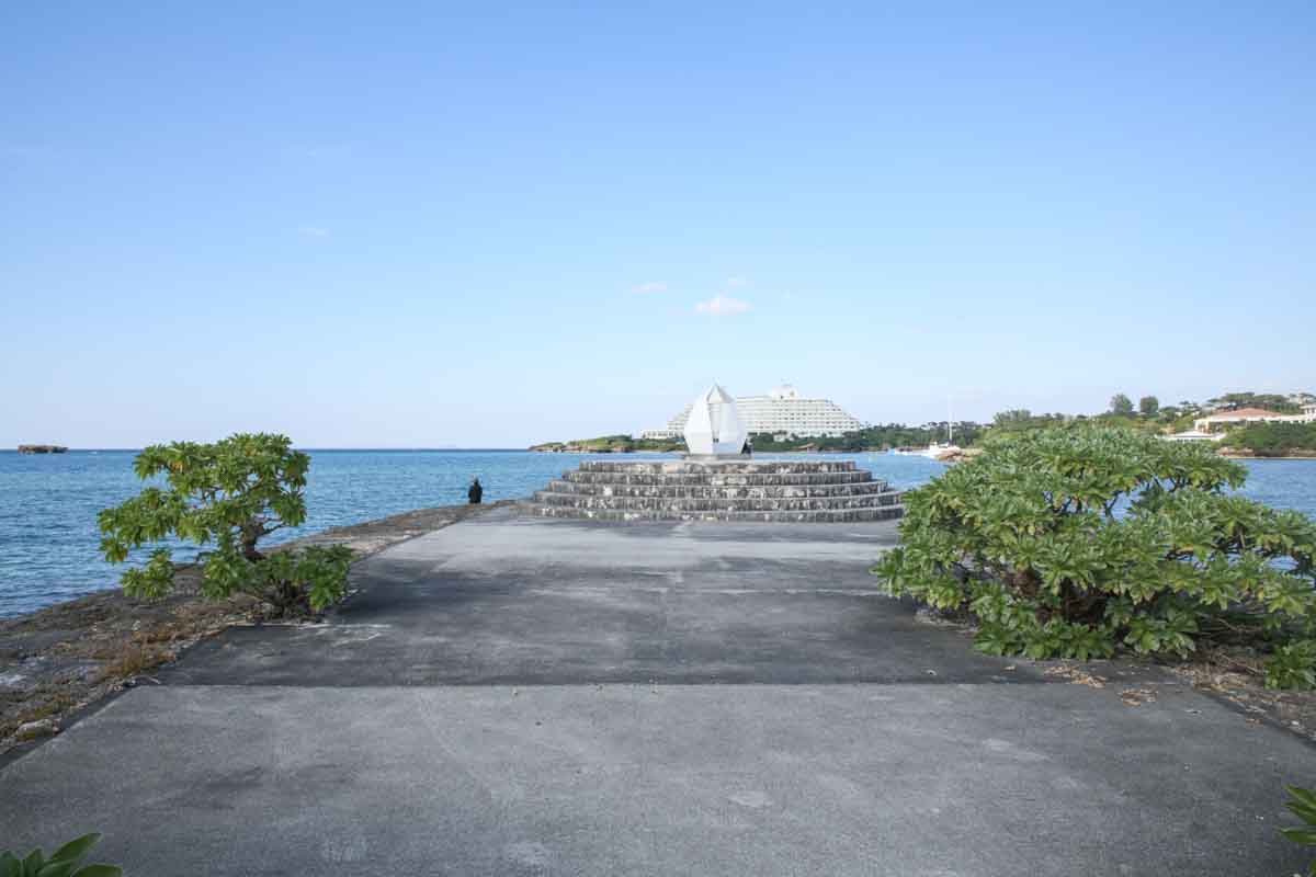 アクセス抜群！穏やかできれいな海でマリンスポーツとBBQが楽しめる恩納村海浜公園「ナビービーチ」（恩納村）