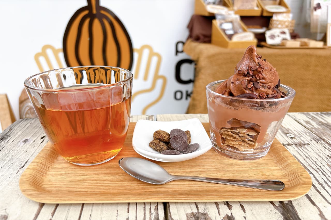 完全無農薬ソロモン諸島産カカオ豆を使ったスイーツやドリンクが楽しめる「peace cacao okinawa（ピースカカオ沖縄）」（糸満市）