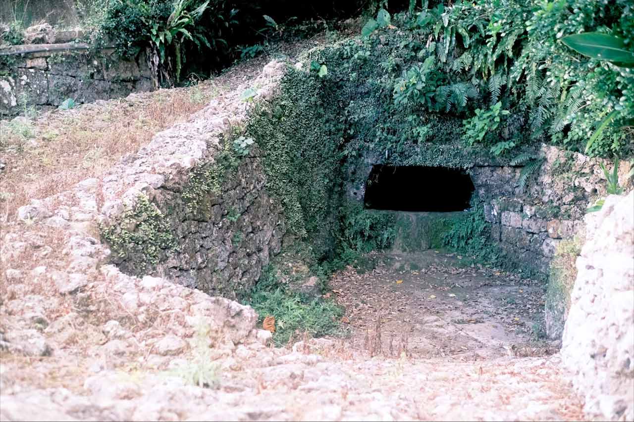 沖縄の定番観光に飽きたらコレ！琉球王国のルーツ・南城市佐敷のディープスポットを巡る「佐敷まーい」ARスタンプラリー