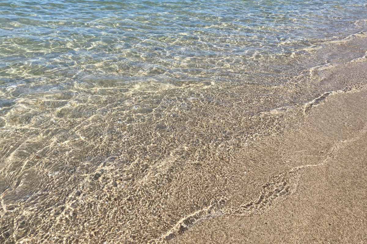 飛行機の迫力を体感！瀬長島サンセットパーク内の2つの海岸線と施設の魅力をお届け（瀬長島）