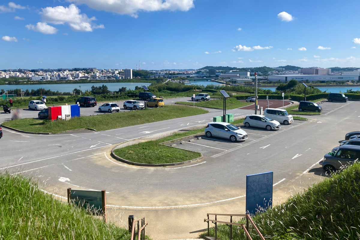 飛行機の迫力を体感！瀬長島サンセットパーク内の2つの海岸線と施設の魅力をお届け（瀬長島）