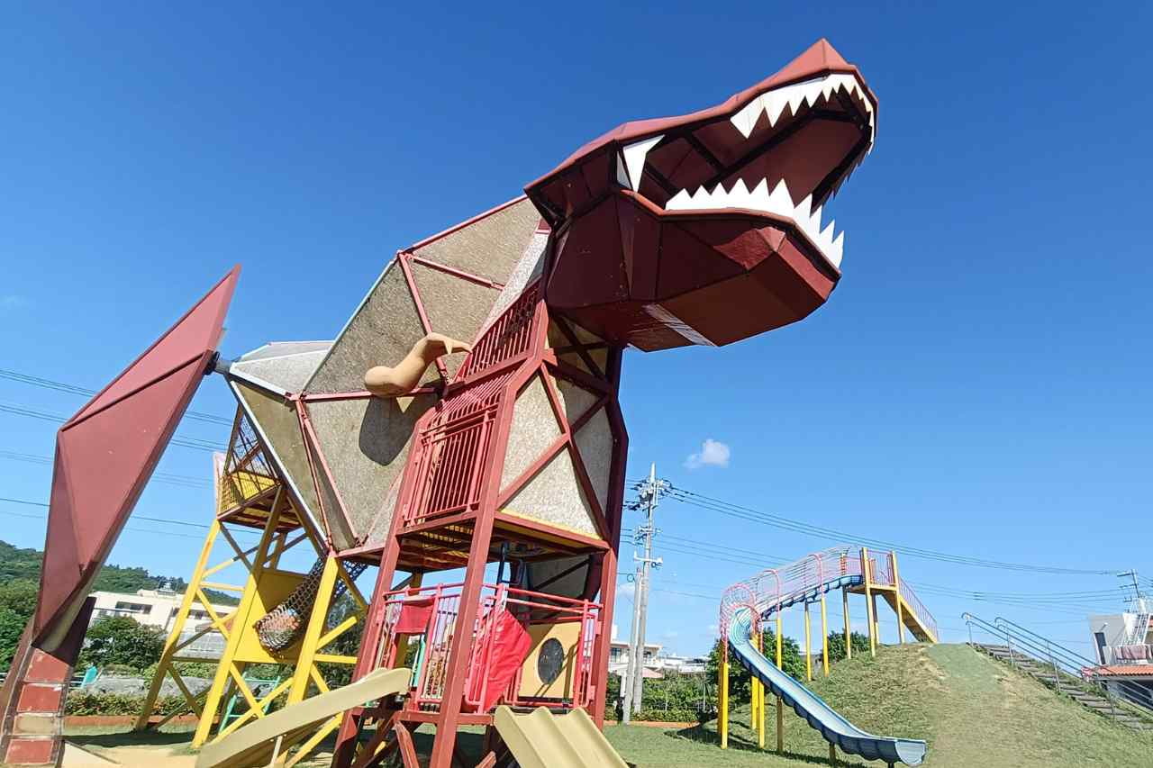 東浜きょうりゅう公園_与那原町