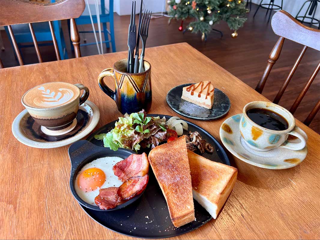 子連れ必見！キッズルーム完備の自家焙煎カフェ「PRAISE COFFEE STORE（プレイズコーヒーストア）」で安らぎの時間（南城市）