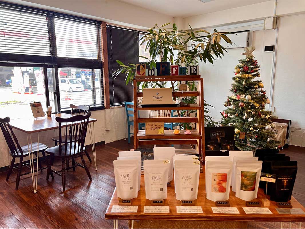 子連れ必見！キッズルーム完備の自家焙煎カフェ「PRAISE COFFEE STORE（プレイズコーヒーストア）」で安らぎの時間（南城市）