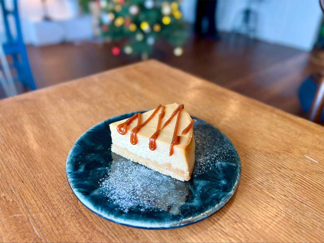 子連れ必見！キッズルーム完備の自家焙煎カフェ「PRAISE COFFEE STORE（プレイズコーヒーストア）」で安らぎの時間（南城市）