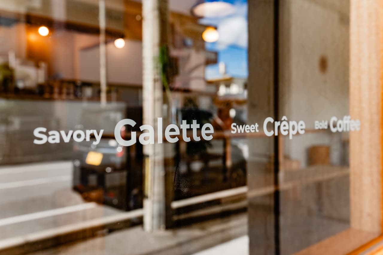 北谷・宮城海岸の外国風情に佇むグルテンフリーガレット「TERRA Galette,Crepe & Coffee（テラ ガレット クレープ＆コーヒー）」（北谷町）
