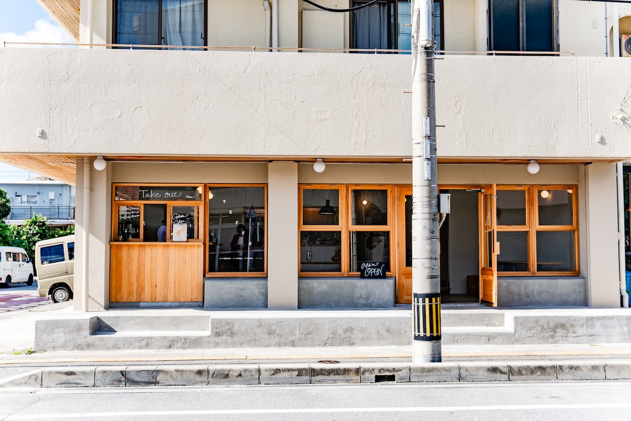 北谷・宮城海岸の外国風情に佇むグルテンフリーガレット「TERRA Galette,Crepe & Coffee（テラ ガレット クレープ＆コーヒー）」（北谷町）