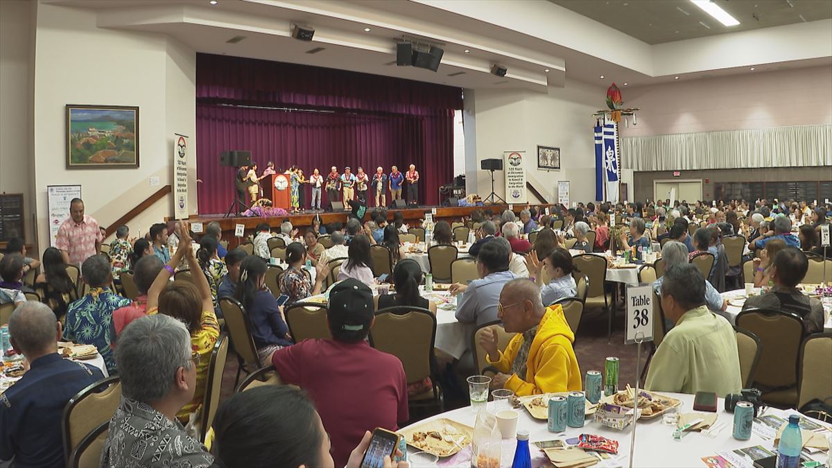 ハワイにも広がる沖縄の絆。125年目の「オハナシ」　～ハワイ移民125周年番組の取材後記～