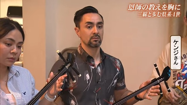 「花火になるな、木のようになりなさい」——ハワイ出身4世の三線奏者が沖縄で継ぐ師匠の教え