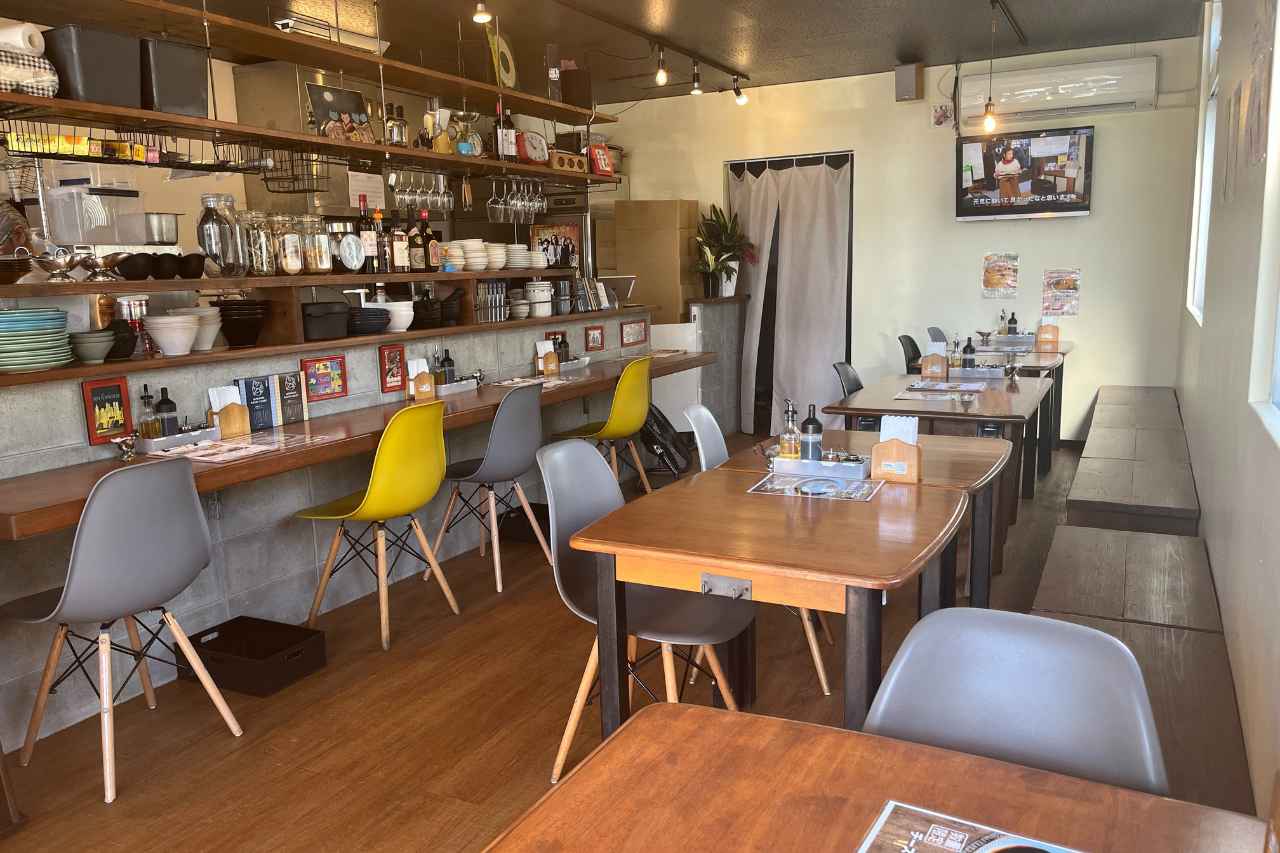 ホリエモン監修の絶品カレー店！「カレーだしっ！feat.つきしろそば」で味わう新感覚の“進化系カレー”（浦添市）