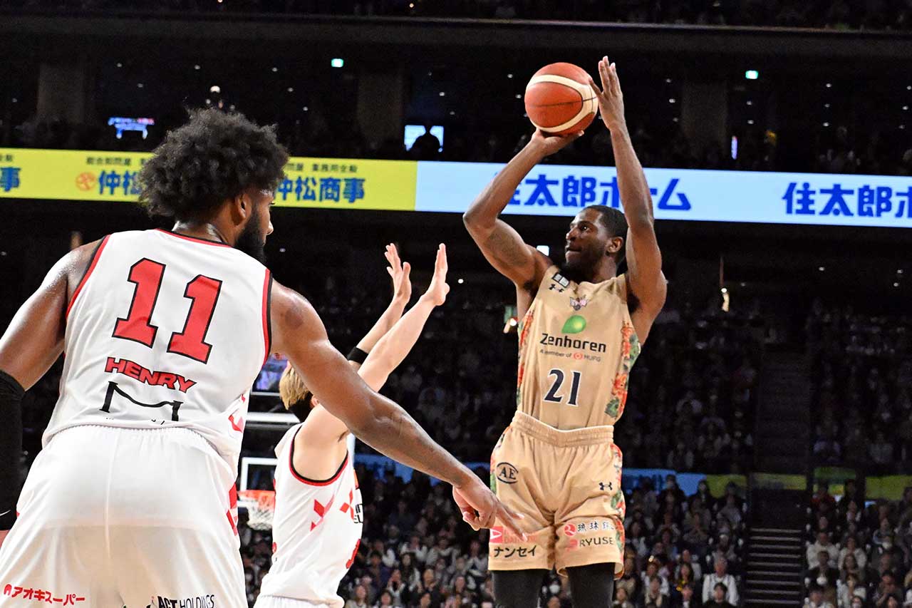 「全てにおいて貢献したい」新加入“ドットソン”の役割と名古屋D戦に見るチーム課題は…再始動した琉球ゴールデンキングスの現在地