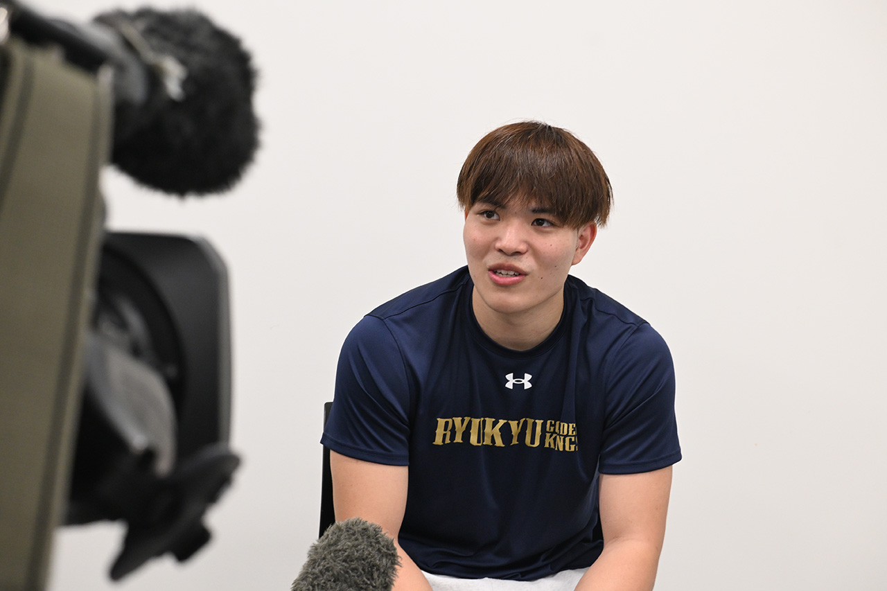 「満足いくゲームは1試合もない」「必ず殻を破れる」キングス躍進の鍵を握る崎濱秀斗…“苦悩と成長”を糧に覚醒できるか