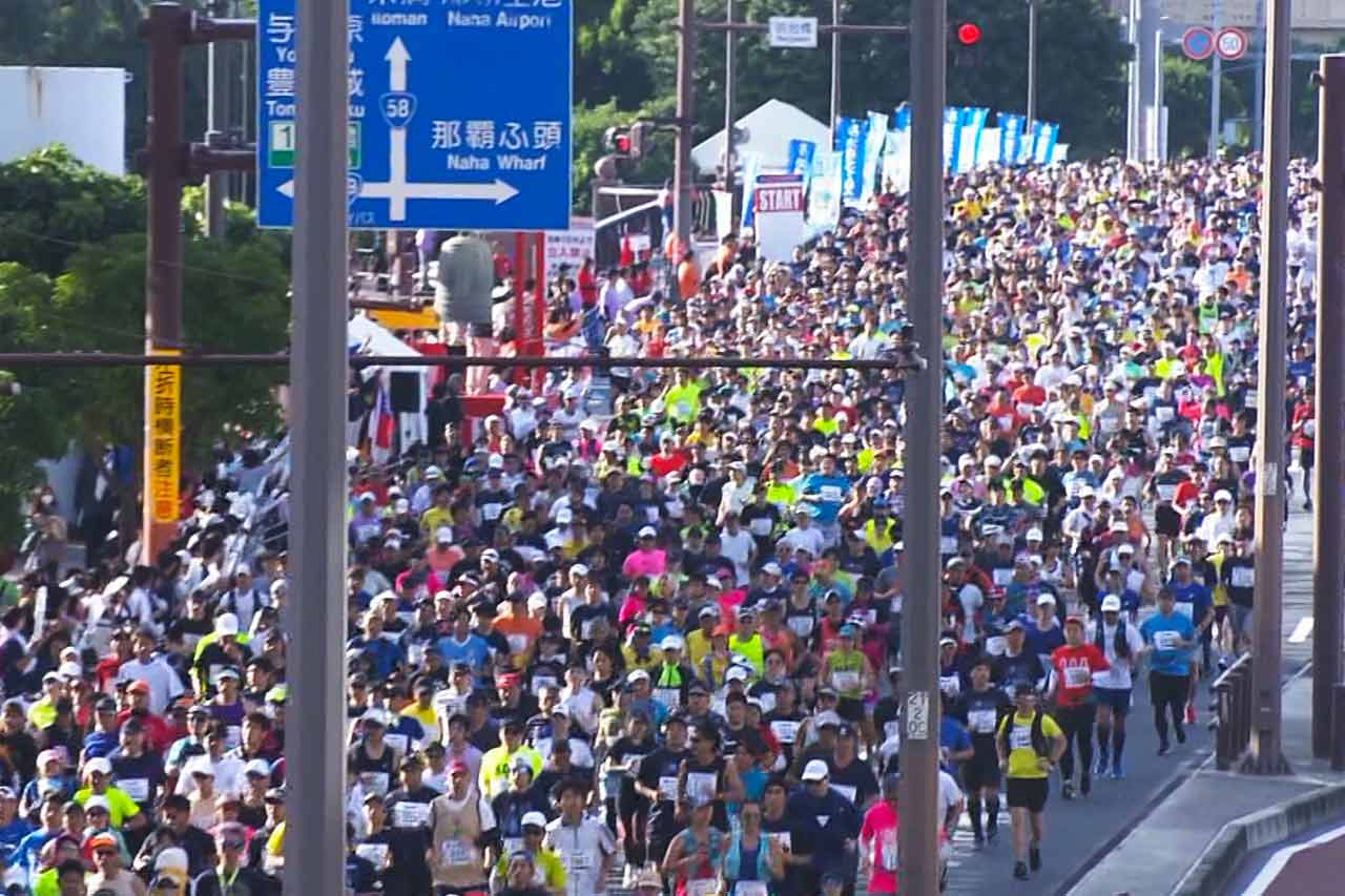 ゲストスターターは仲間由紀恵さん！沖縄の南部路が熱気に包まれる1日…12月7日開催の「第39回NAHAマラソン」見どころを紹介