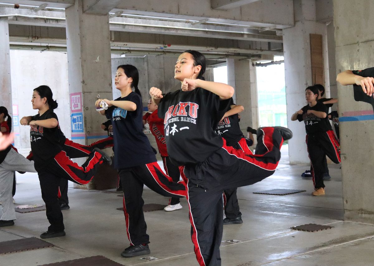 カギダンススタジアム2025で優勝した沖縄の小禄高校ダンス部を取材！「自分たちで考え、決める！」その強さに迫る