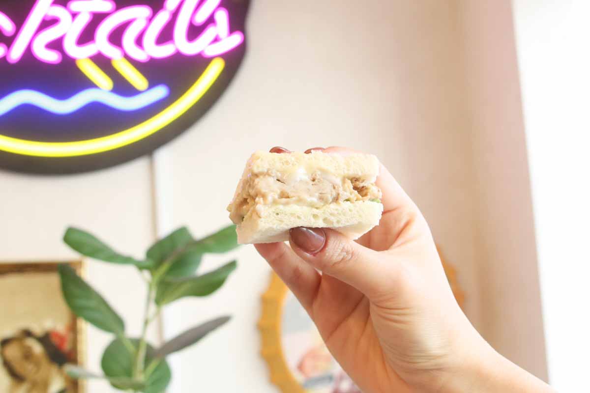 あぐー豚を肉巻きおにぎりとサンドイッチで！「琉球ライスボール」で叶える至福の国際通り食べ歩き（那覇市）