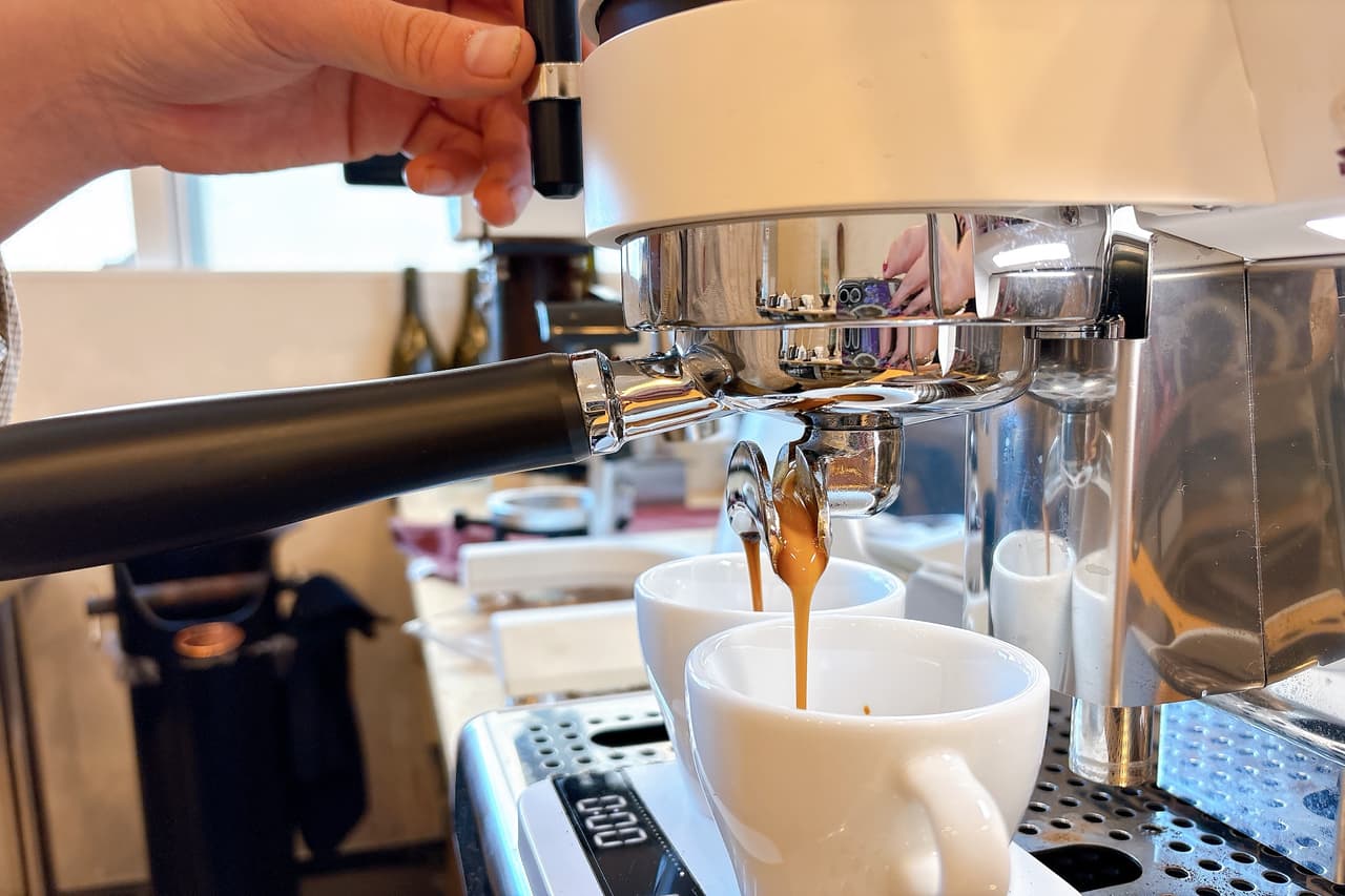 ☆2025年5月OPEN☆朝7時からコーヒーの世界を「.uki（うき）」で楽しもう（宜野湾市）