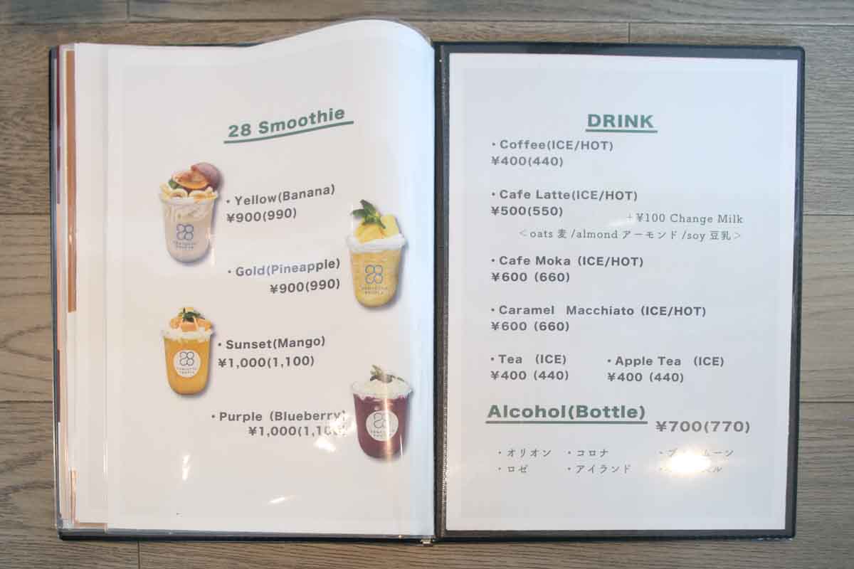 複雑な層構造が魅力のフルーツパフェは一食の価値あり！贅沢なおいしさを堪能できる「VENTOTTO FRUTTA（ヴェントットフルッタ）」（那覇市）