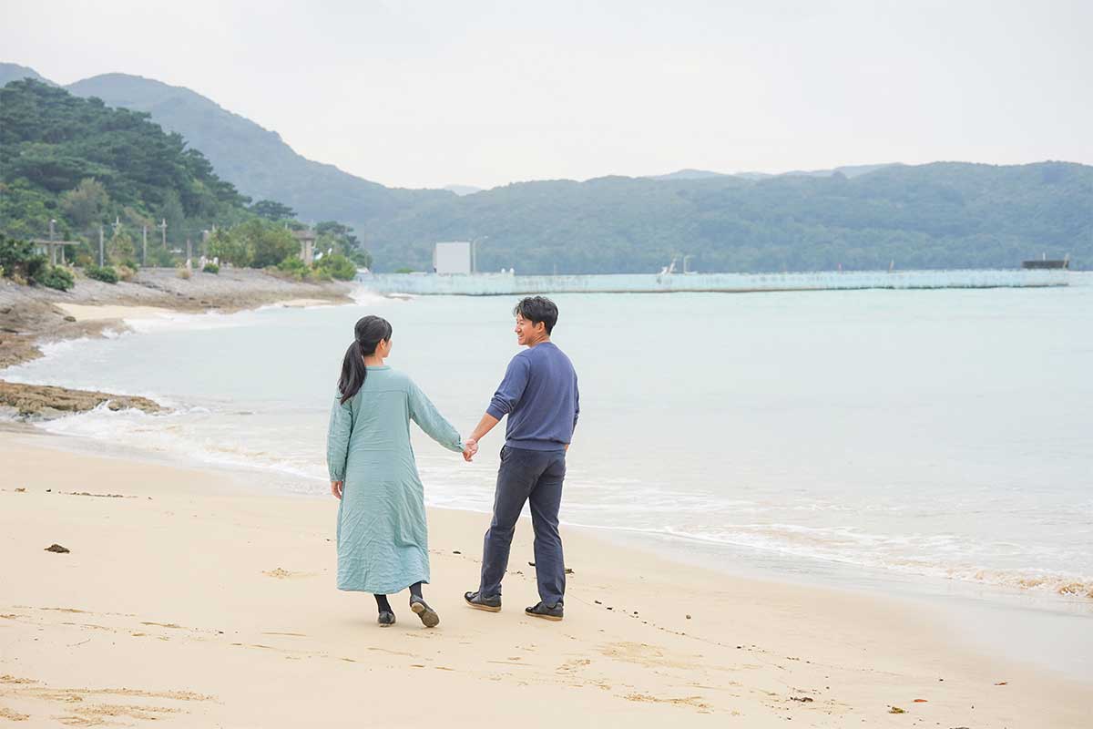 西表島に移住1年目、文化や歴史、伝統と向き合い受け継ぐ『教えて島暮らし　〜沖縄移住者の声〜』