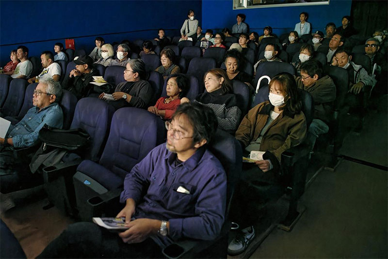 スクリーンで見返すテレビの記録　「沖縄戦」と「基地」をつなぐ対話