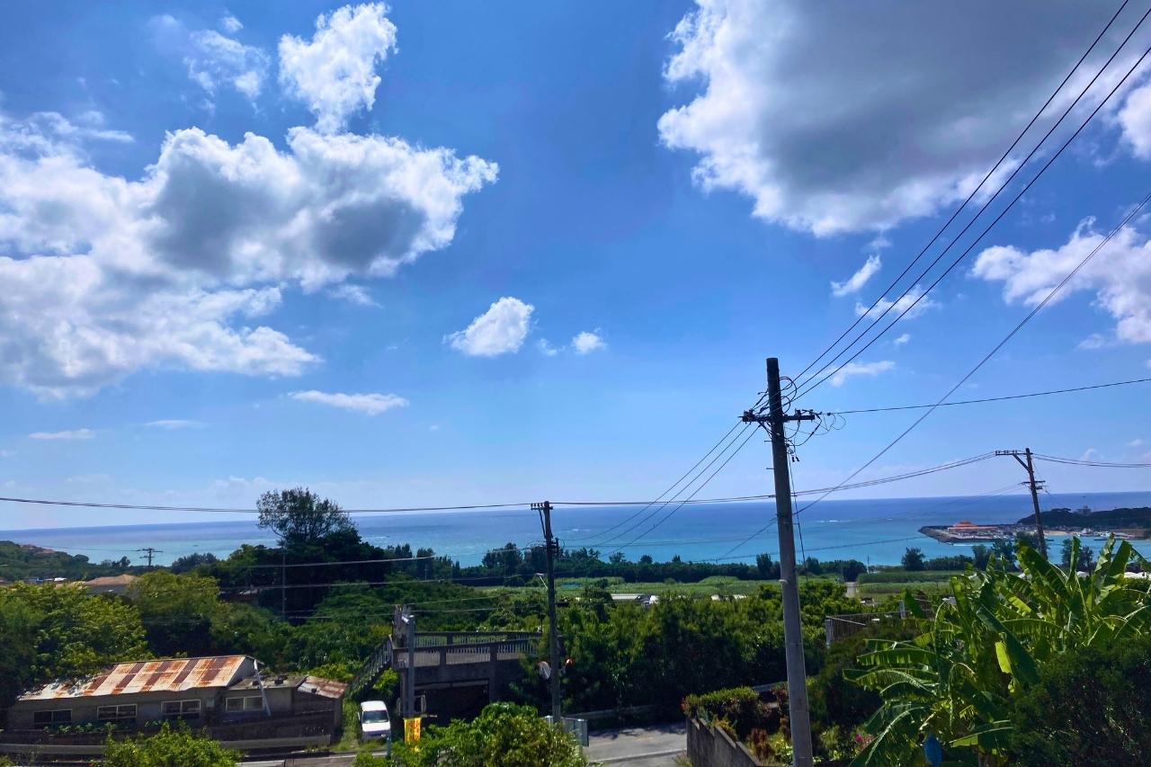 沖縄県民が愛する伝統菓子ポーポー！出来立てのおいしさと店主の温かい笑顔に包まれる「小さなキッチンRepos（ルポ）」（南城市）