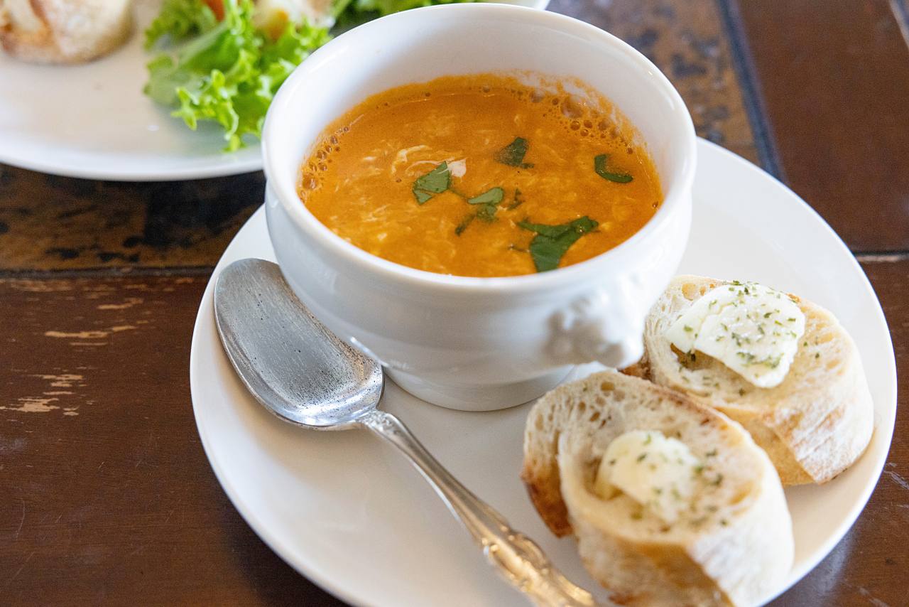 “神々が住む島”沖縄の浜比嘉島で