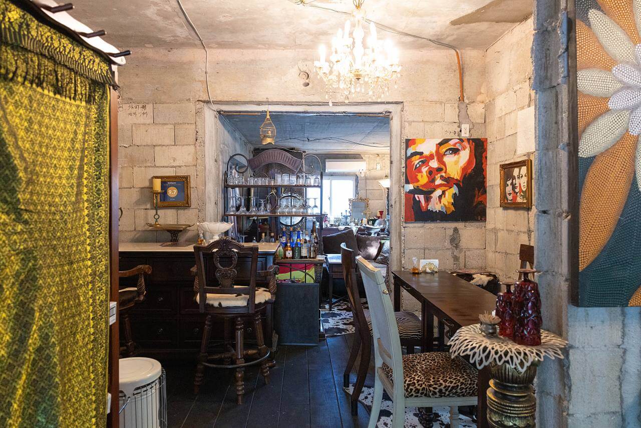 “神々が住む島”沖縄の浜比嘉島で