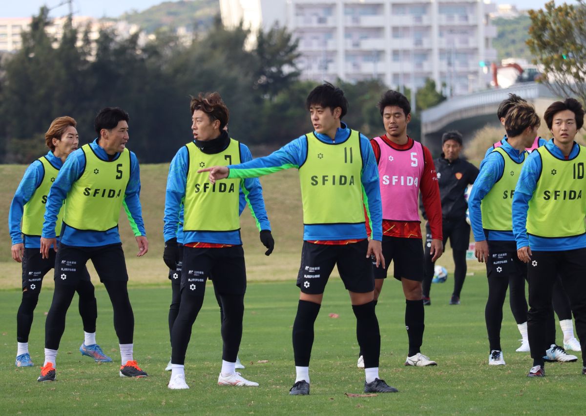 【ベンガラの誇り集結！FC琉球 選手名鑑2026】Wハヤト特別対談！浅川隼人×堀内颯人 奈良クラブ時代のホットラインが沖縄で復活！