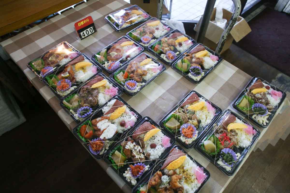 「今日はがっつり食べたい」を120%叶える！量も味も規格外な「キロ弁 那覇店」で体験するおよそ1キログラムの圧倒的満足感（那覇市）