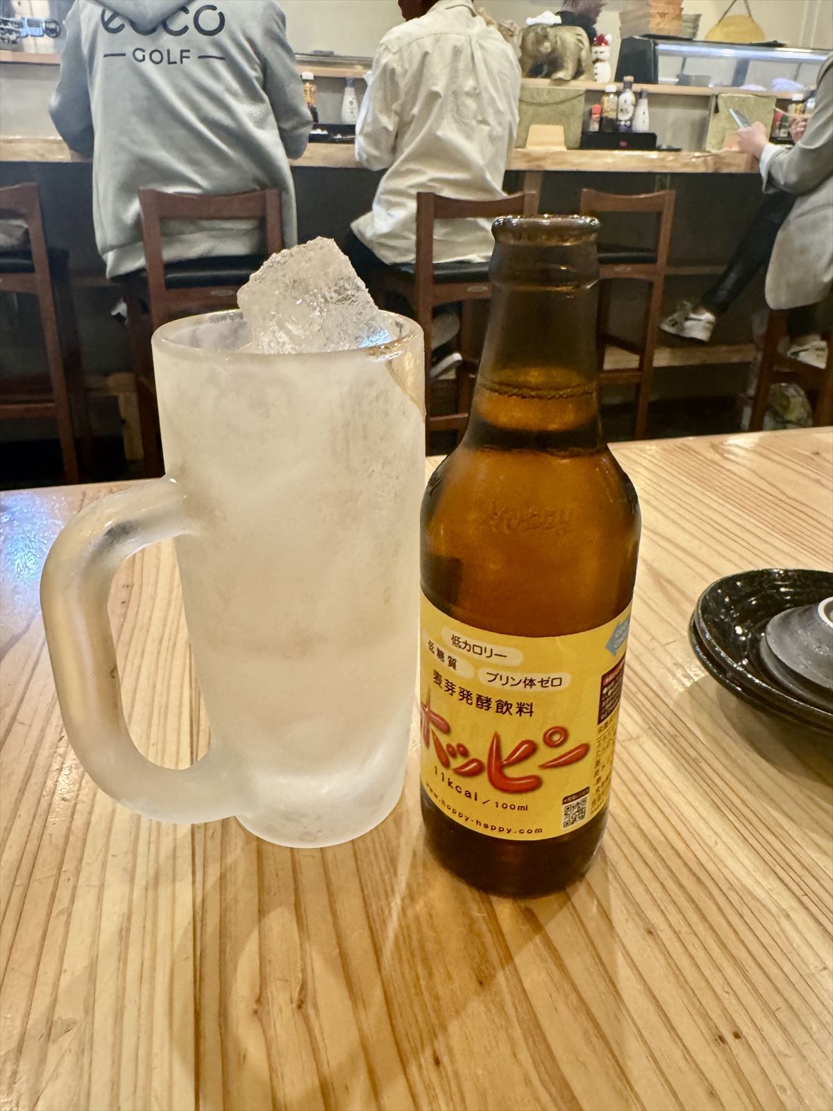 寿司をつまみに飲むならここ！ホッピーと寿司で一人乾 杯！ 那覇市東町 「足立屋 東町店」
