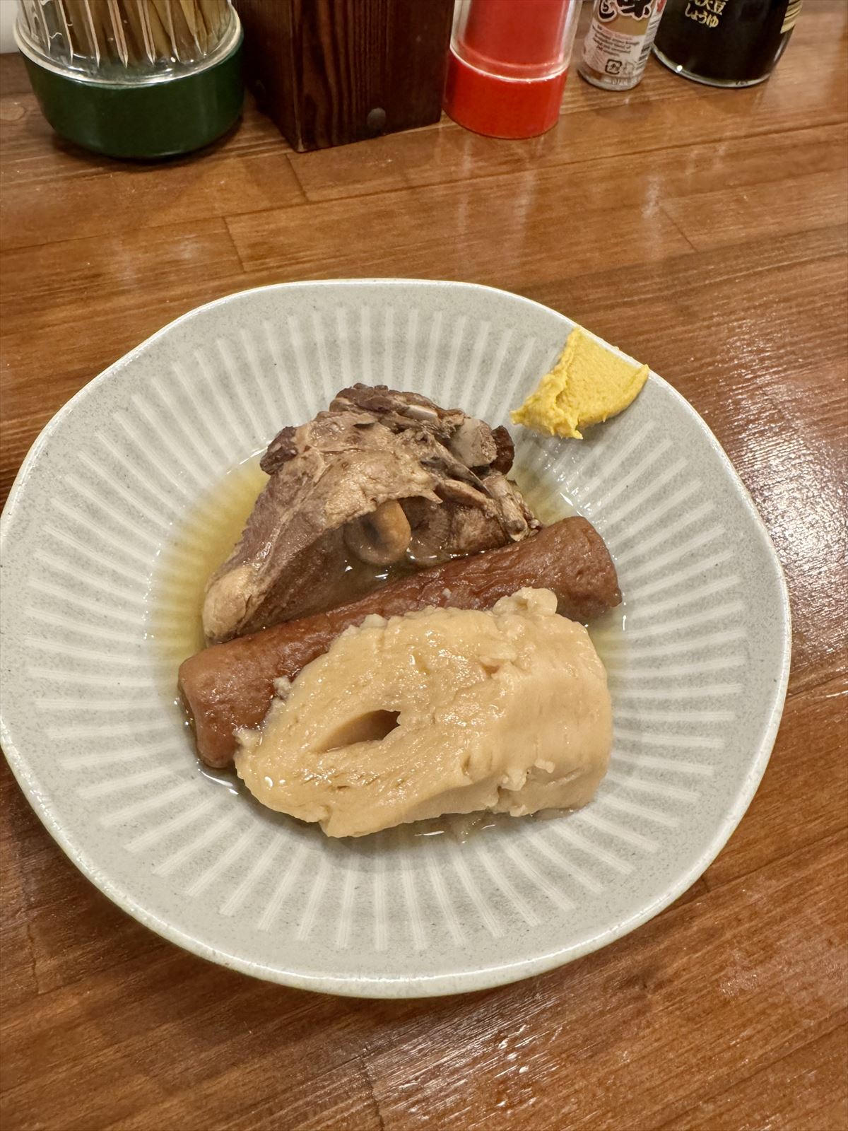 沖縄であのお酒が楽しめる！？生まれ変わったあのやきとん屋で、気軽に立ち飲み！ 那覇市大道 「立ち飲み 処 串豚＋（プラス）」～キャンヒロユキの「とー、飲み歩きやってみよう」〜