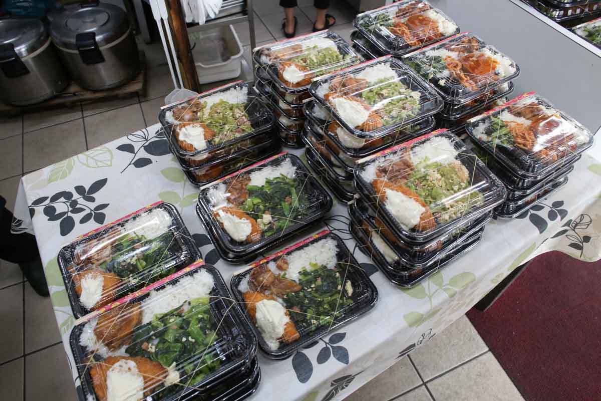 安くてうまくてボリューミー！一度食べたら虜になる！「むんじゅる弁当」のうちなーの味が織りなす至福のランチタイム（那覇市）