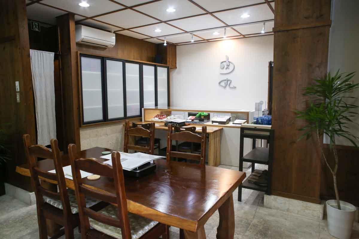 特別な日におすすめ！前菜から締めまで贅沢すぎる「琉球肉丸」のあぐー豚しゃぶしゃぶコース！バラとロースの食べ比べを楽しもう（那覇市）