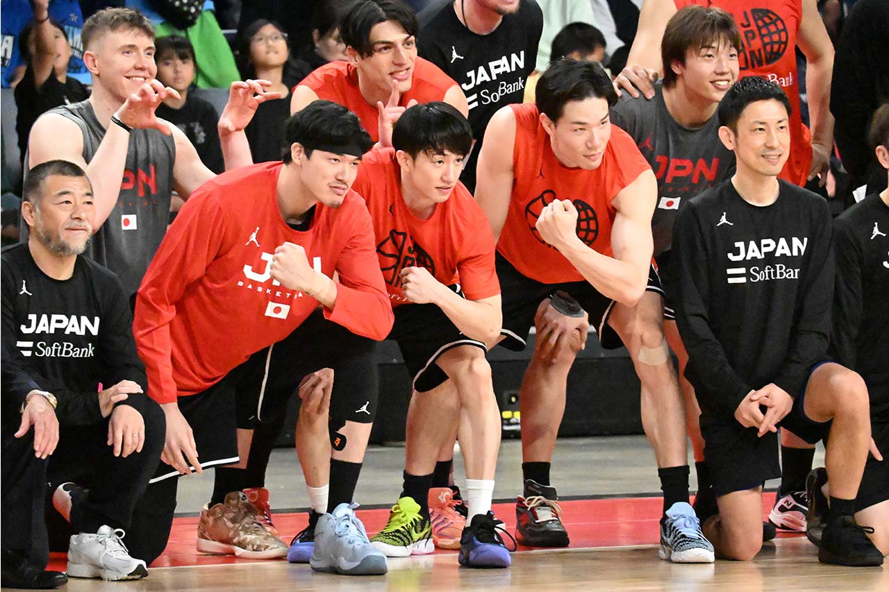 新生・バスケ日本代表“桶谷ジャパン”が「特別な場所」沖縄で船出…キングスや前体制との違いを考察する