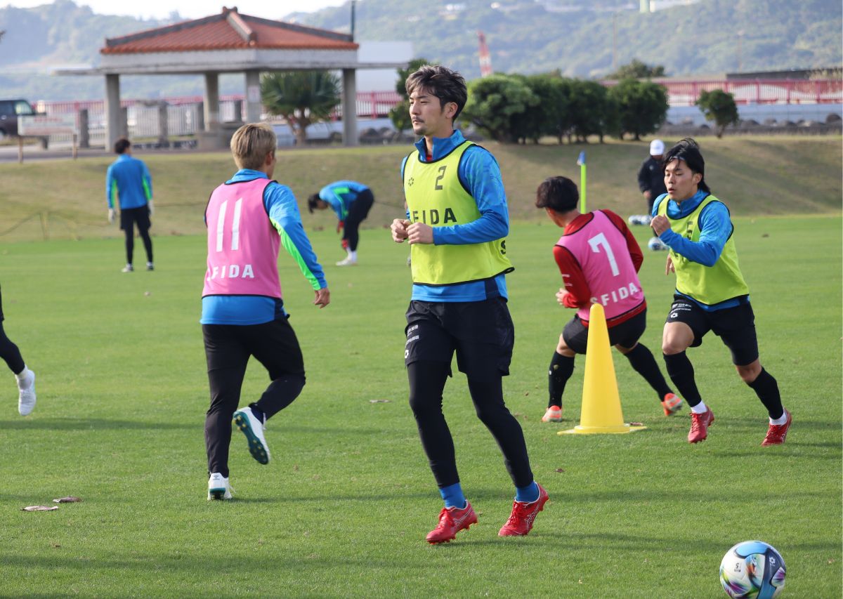 FC琉球全力応援企画！池田廉選手おかえり！再加入を示唆していた？「背番号８」のユニフォームがもたらしたプチ奇跡 …