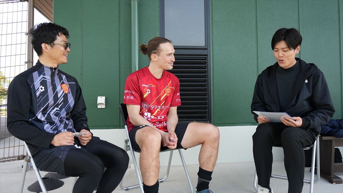 FC琉球全力応援企画！Youは何しに琉球へ！？カル・ジェニングス選手に植草アナが独占突撃インタビュー！