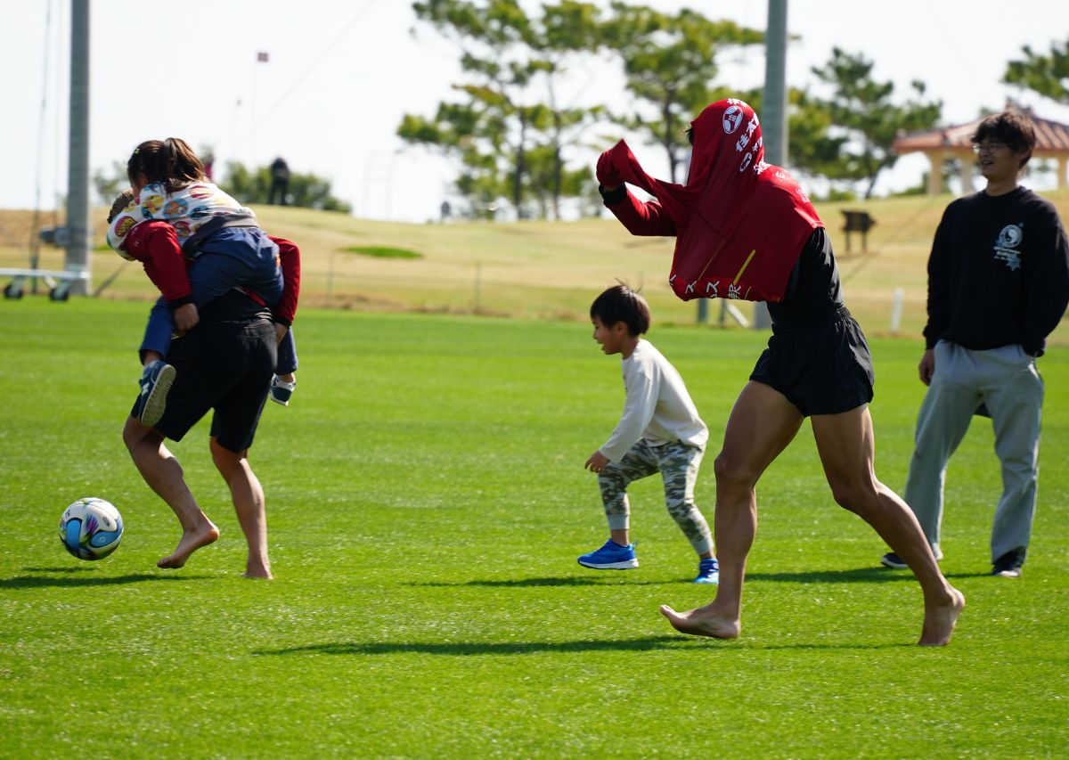 FC琉球全力応援企画！沖縄のサッカーを盛り上げ、子どもたちに夢を―千葉和彦選手インタビュー