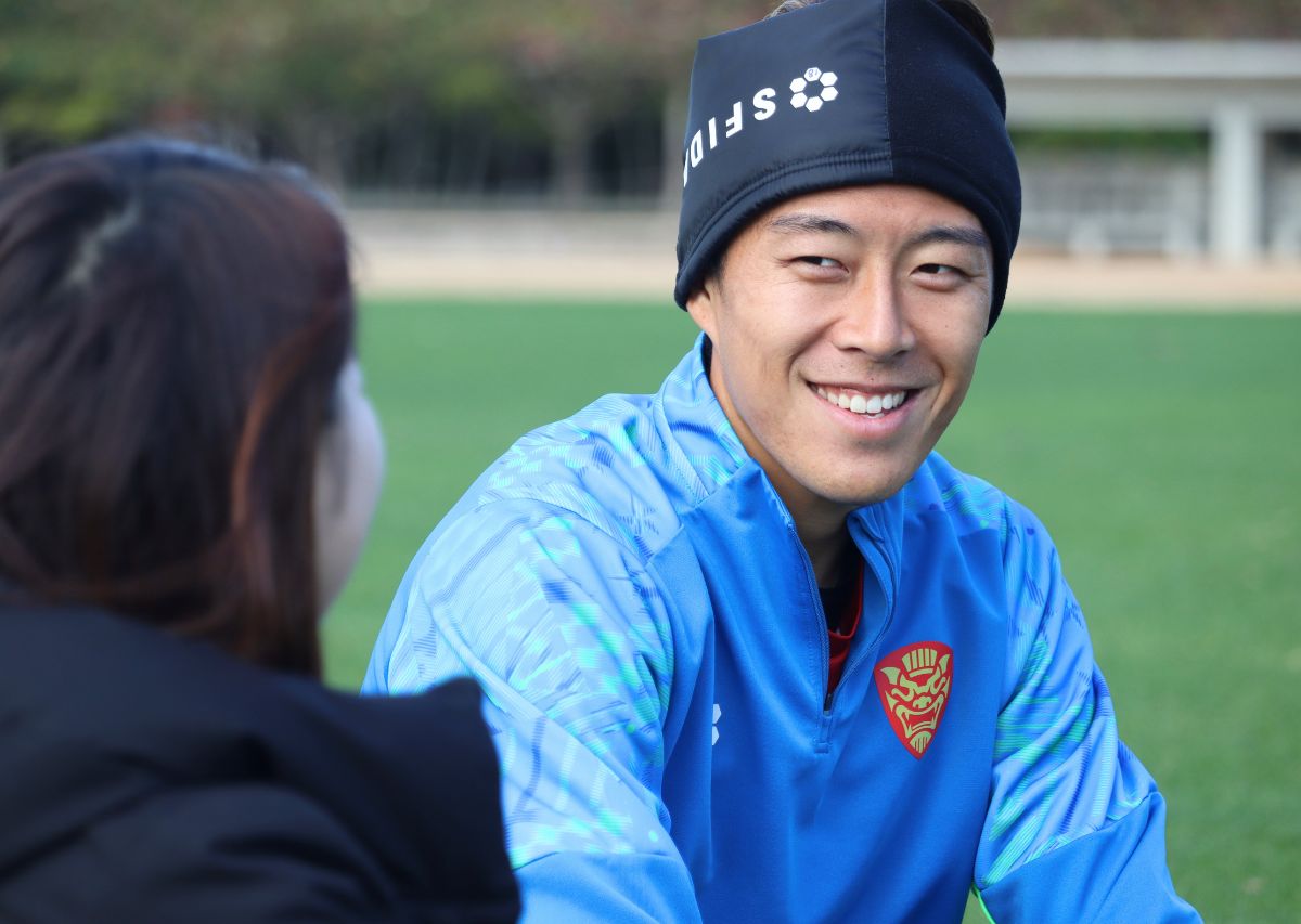 【ベンガラの誇り集結！FC琉球 選手名鑑2026】開幕戦で示した存在感 新加入ストライカーFW上野瑶介