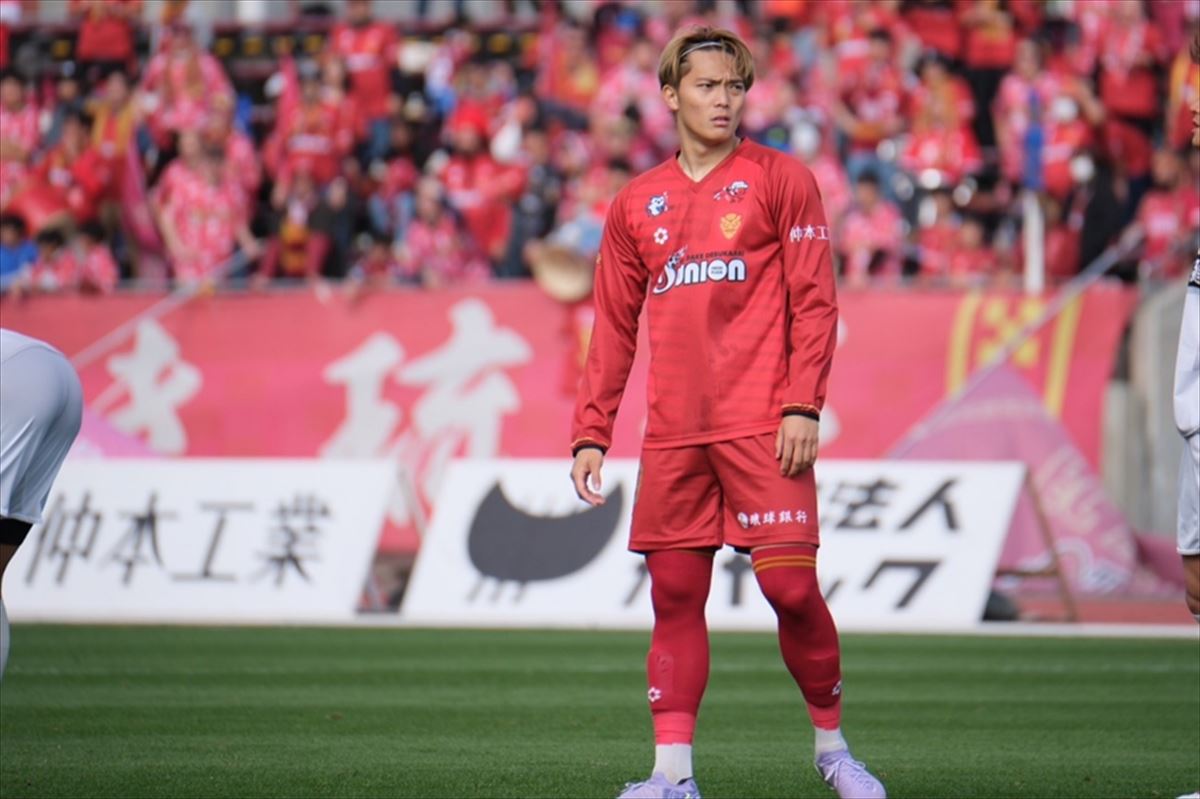 【ベンガラの誇り集結！FC琉球 選手名鑑2026】「東北出身のJリーガーとして」FW佐藤未勇
