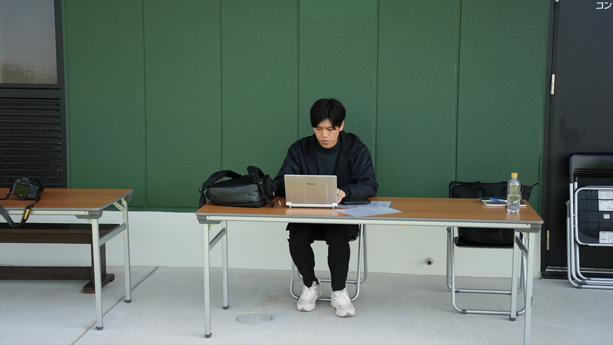 年間30本の実況！沖縄のスポーツを“声”で描く仕事～植草アナに実況席の舞台裏を聞いた～