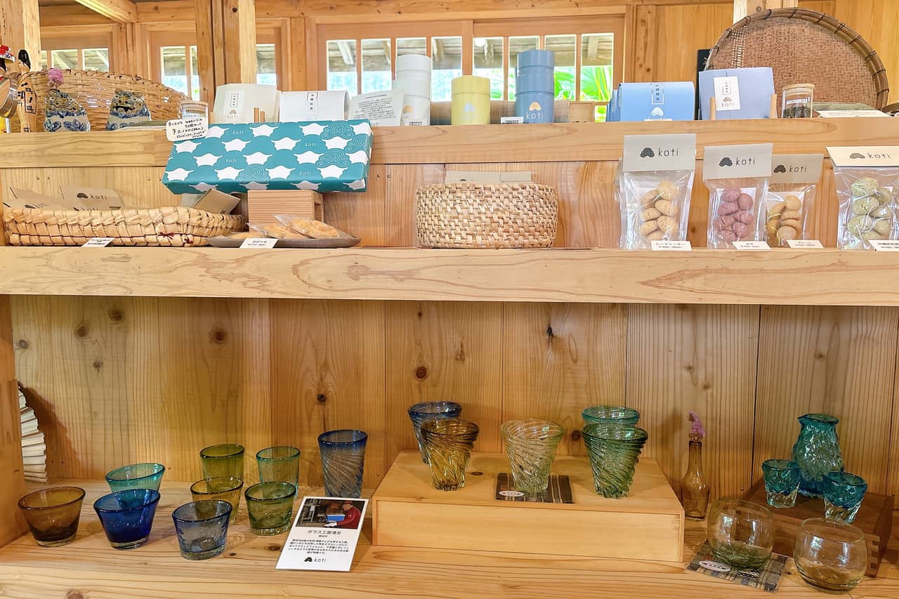 琉球の風を感じる築65年の古民家。 「koti（こち）琉球菓子とお茶」でひと息つきませんか（八重瀬町）