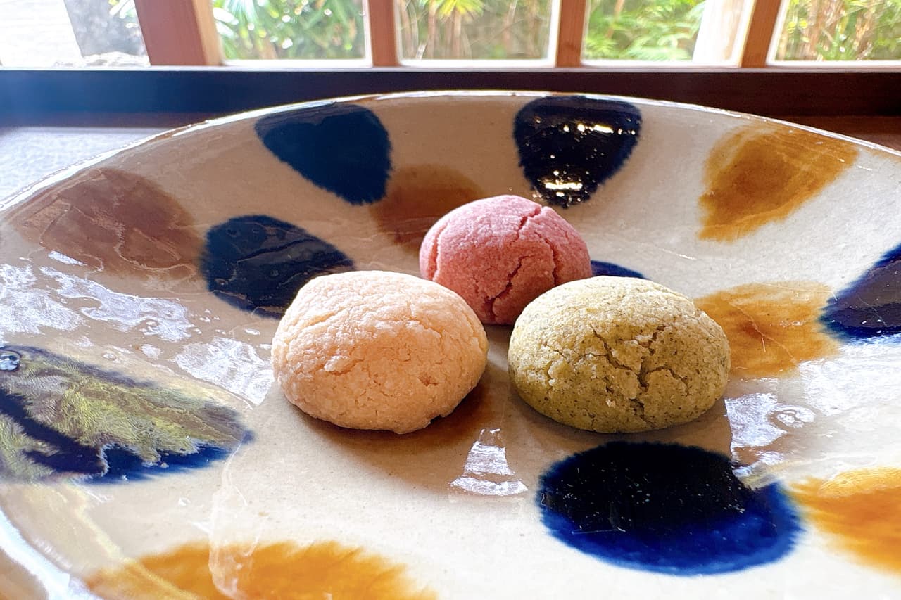 琉球の風を感じる築65年の古民家。 「koti（こち）琉球菓子とお茶」でひと息つきませんか（八重瀬町）