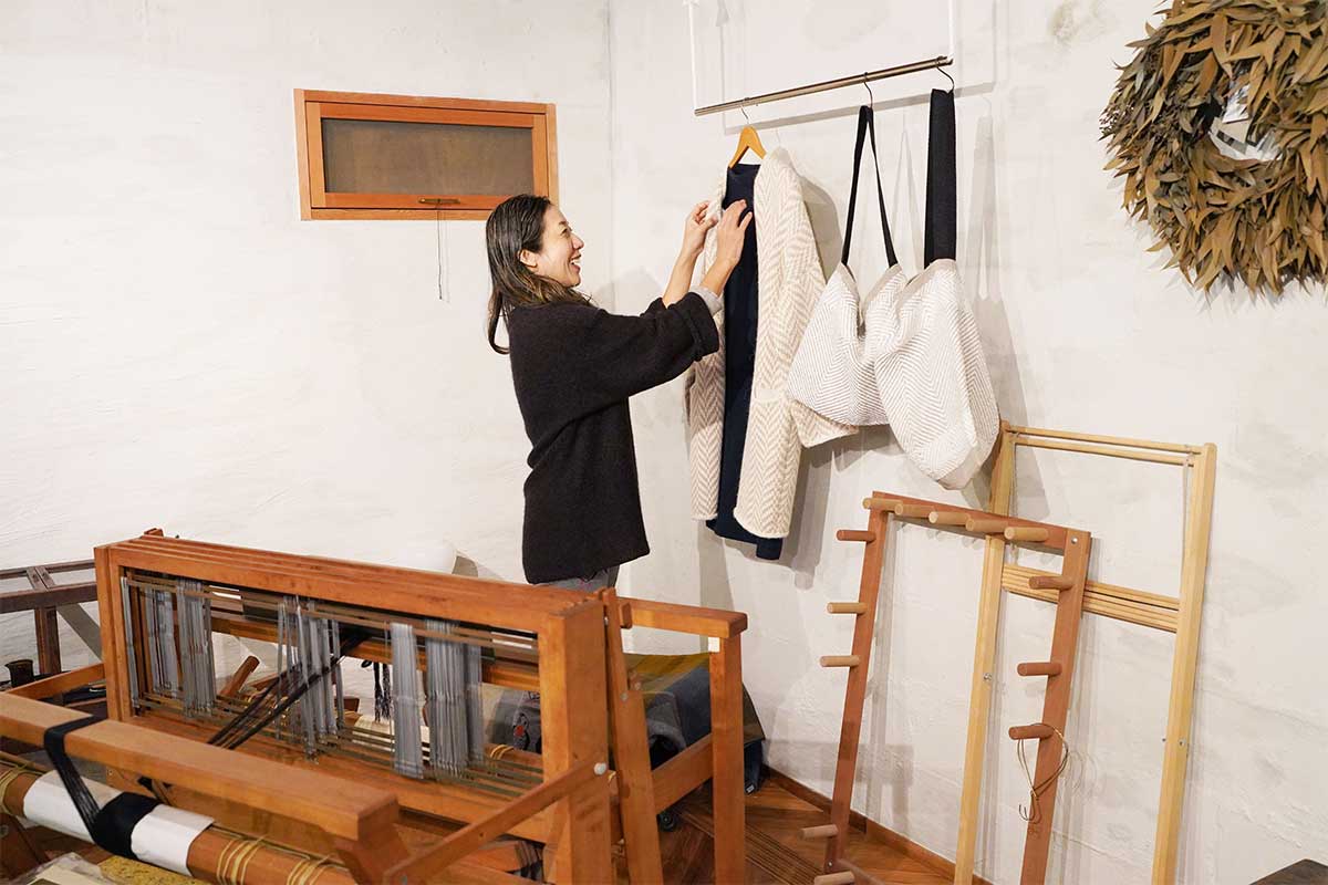 黒島に移住して9年目、島素材を使った生活道具の製品開発を目指して『教えて島暮らし〜沖縄移住者の声〜』