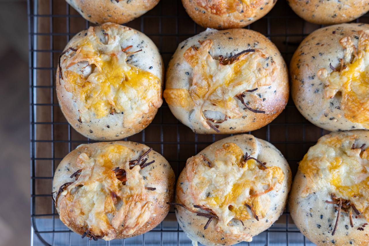 “人生最後の休み”に技術を取得！週1日だけ限定数約150個のベーグル屋さん「Lana Pono」（糸満市）