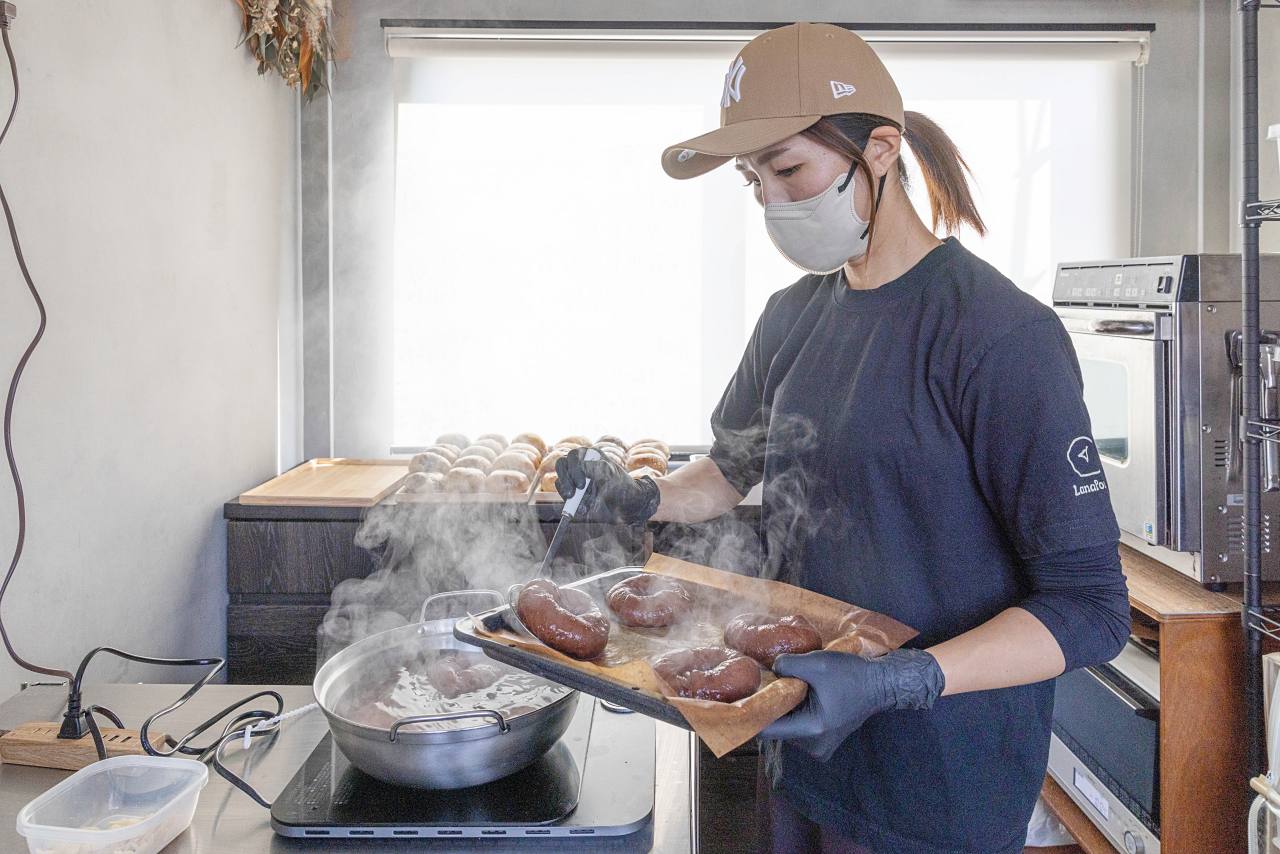 “人生最後の休み”に技術を取得！週1日だけ限定数約150個のベーグル屋さん「Lana Pono」（糸満市）