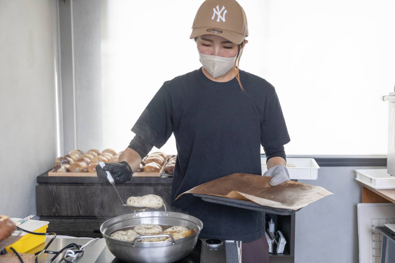 “人生最後の休み”に技術を取得！週1日だけ限定数約150個のベーグル屋さん「Lana Pono」（糸満市）