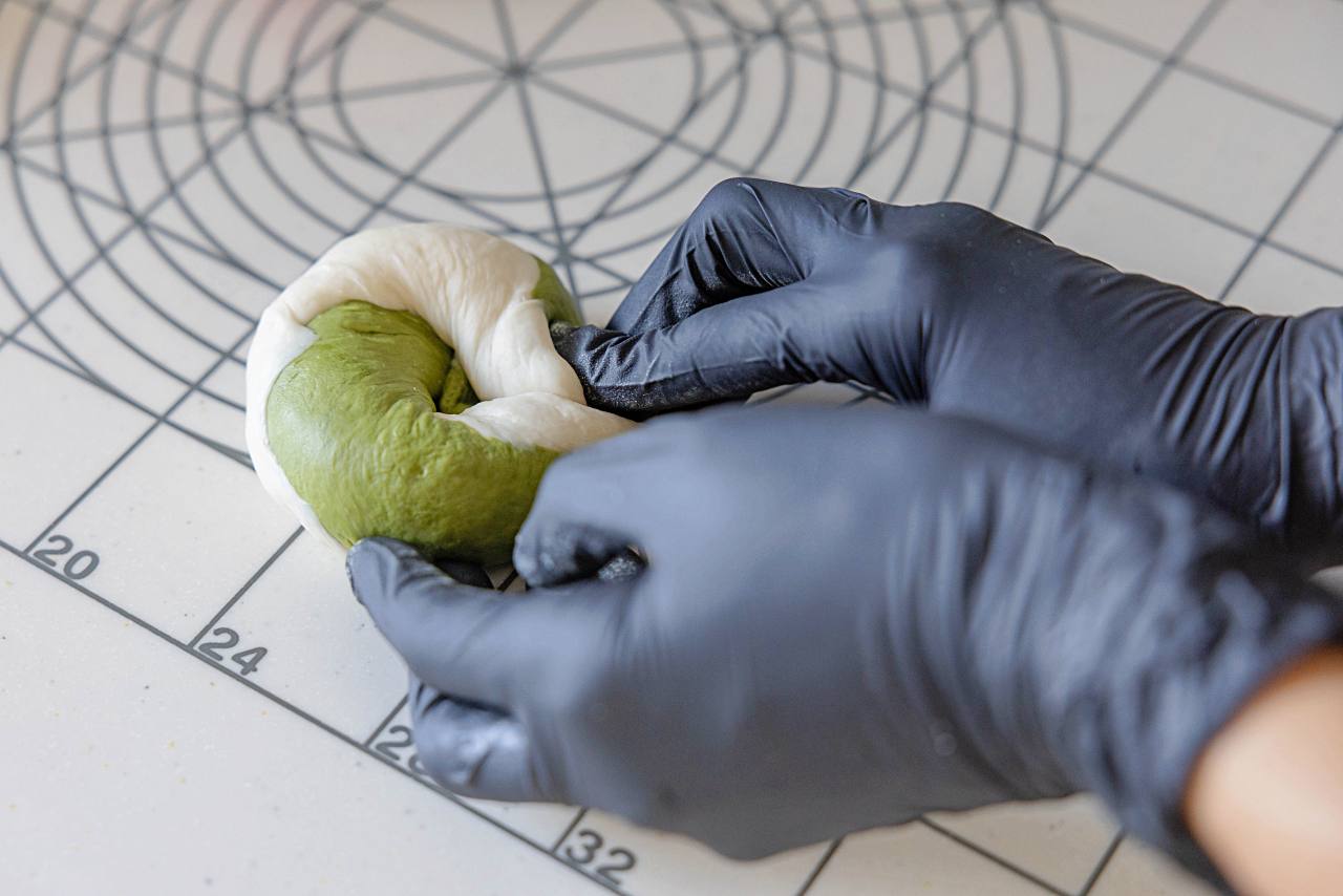 “人生最後の休み”に技術を取得！週1日だけ限定数約150個のベーグル屋さん「Lana Pono」（糸満市）