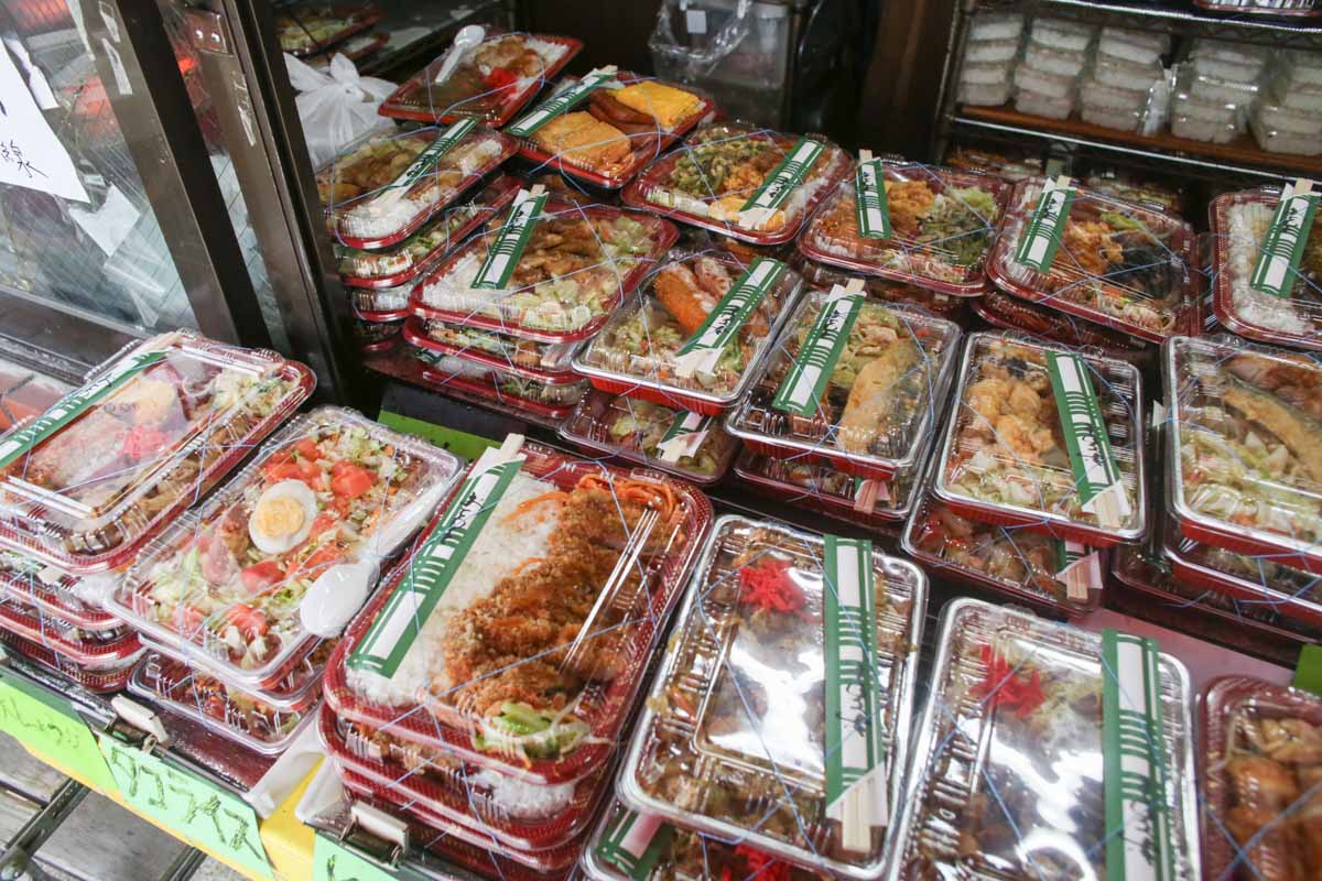 これぞ“うちなー弁当”の真骨頂！居酒屋「二号線」のガッツリ＆濃いめお弁当で元気をチャージしよう（那覇市）